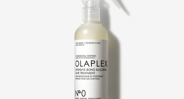Hoe gebruik je OLAPLEX No.0 Intensive Bond? Opbouwende behandeling