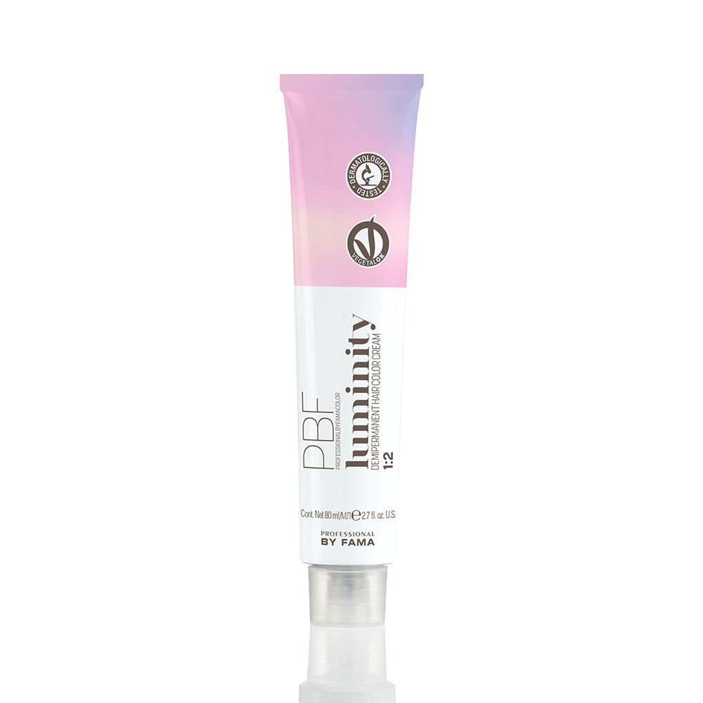 Professional by Fama Demi-permanente haarkleuring Luminity Pink sapphire 80ml Professional by Fama Demi-permanente haarkleuring Luminity Pink sapphire 80ml